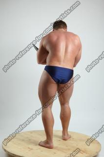 ADAM_WARD FIGHTING WITH TWO KNIVES